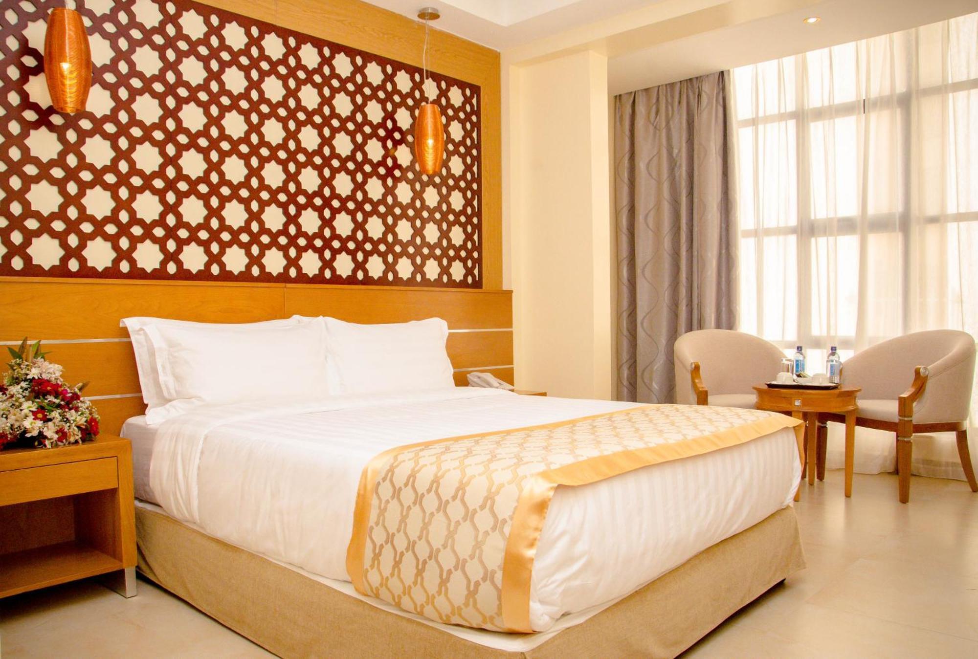 Saab Royale Hotel Nairobi Exterior foto