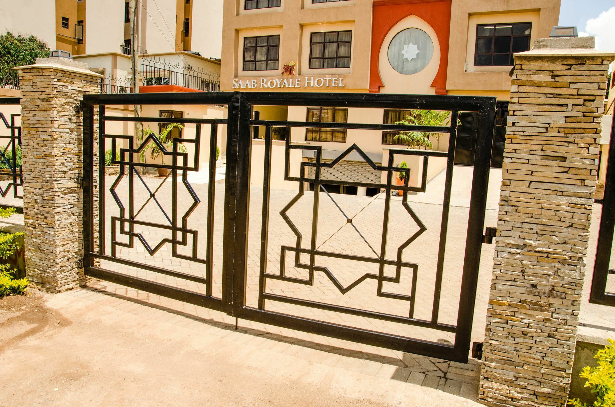 Saab Royale Hotel Nairobi Exterior foto